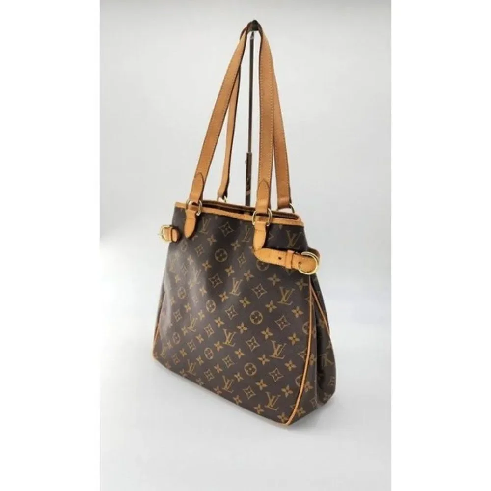 Louis Vuitton MM Tote Batignolles Vertical Monogram Canvas In Good Condition